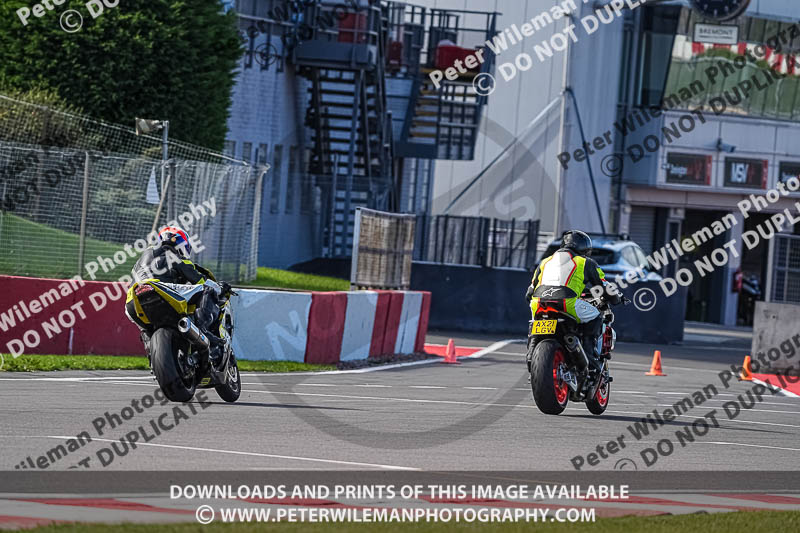 donington no limits trackday;donington park photographs;donington trackday photographs;no limits trackdays;peter wileman photography;trackday digital images;trackday photos
